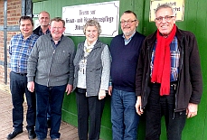 Der Vorstand um (v.l.) Horst Schoske, Bernward Hövelmeyer, Georg Schröer, Helene Geselbracht, Werner Dirkes und Fritz Raßmann. 