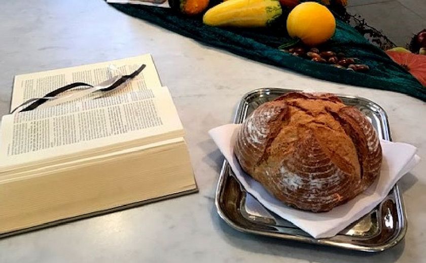 06.10. 2018 - Gruppe KonSenZ bereitet Erntedankgottesdienst vor